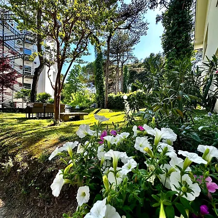 Greif Pineta Villa *